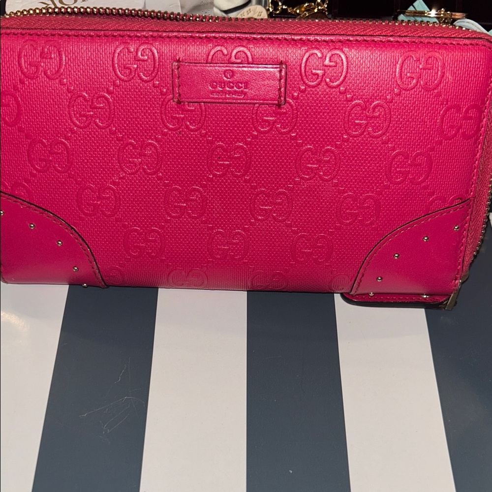 Gucci Fuchsia Embossed Women's Wallet